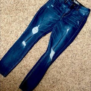 SIZE 3/26 REWASH NWT Distressed Ripped Skinny